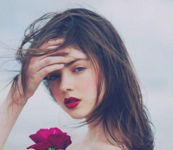 你知道头皮也会老吗? 洗头可不是一件简单的事