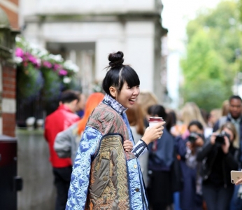 时髦又保暖的冬日外套 除了羽绒服还有这两款可以买