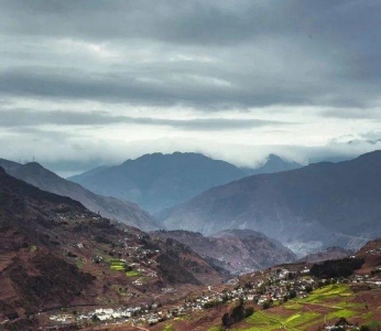 《八角笼中》拍摄地 竟藏着世界级美景